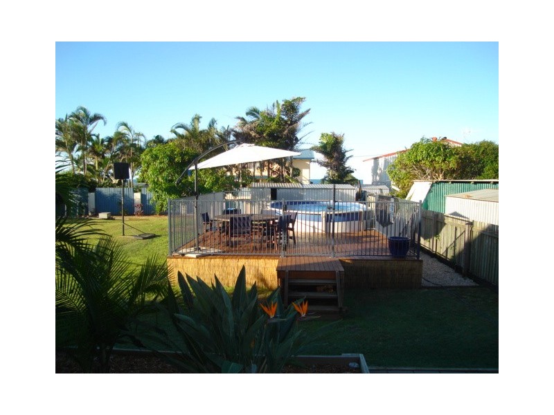 57 Nielson Avenue, Burnett Heads QLD 4670