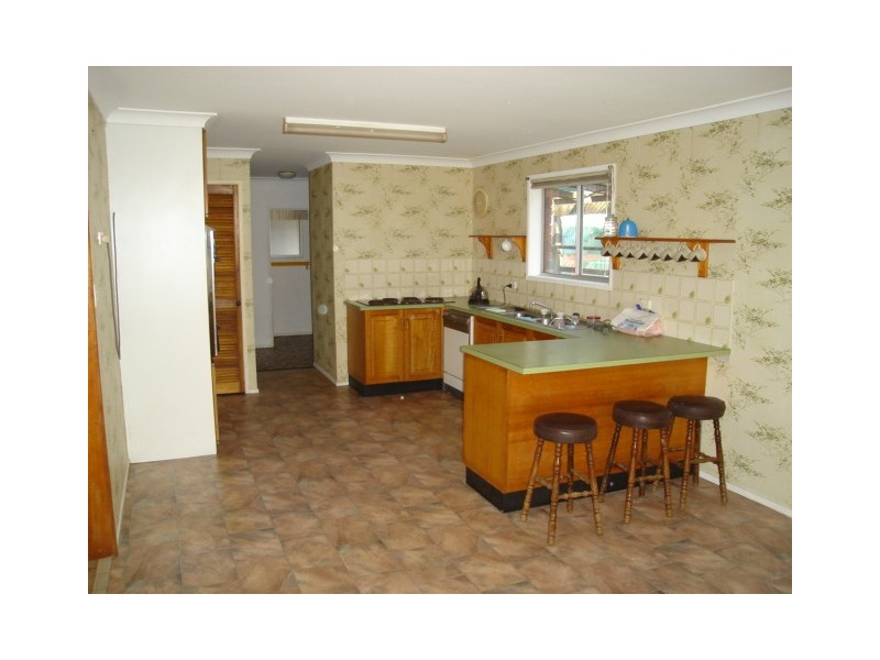 24 Harbour Esplanade, Burnett Heads QLD 4670