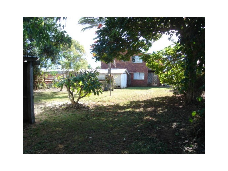 24 Harbour Esplanade, Burnett Heads QLD 4670