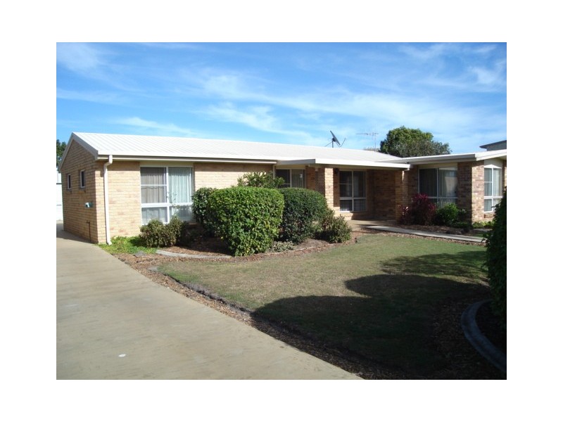 33 Shell Street, Burnett Heads QLD 4670