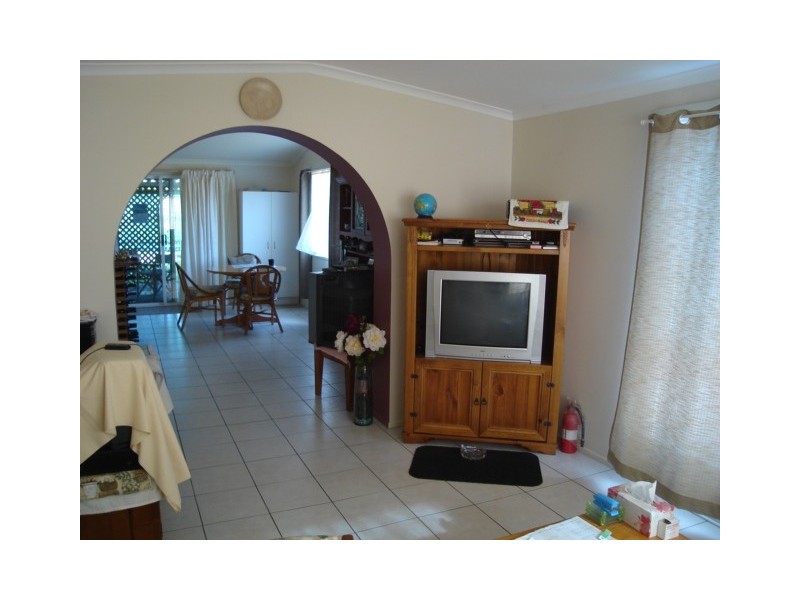 33 Shell Street, Burnett Heads QLD 4670
