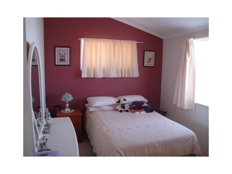 33 Shell Street, Burnett Heads QLD 4670