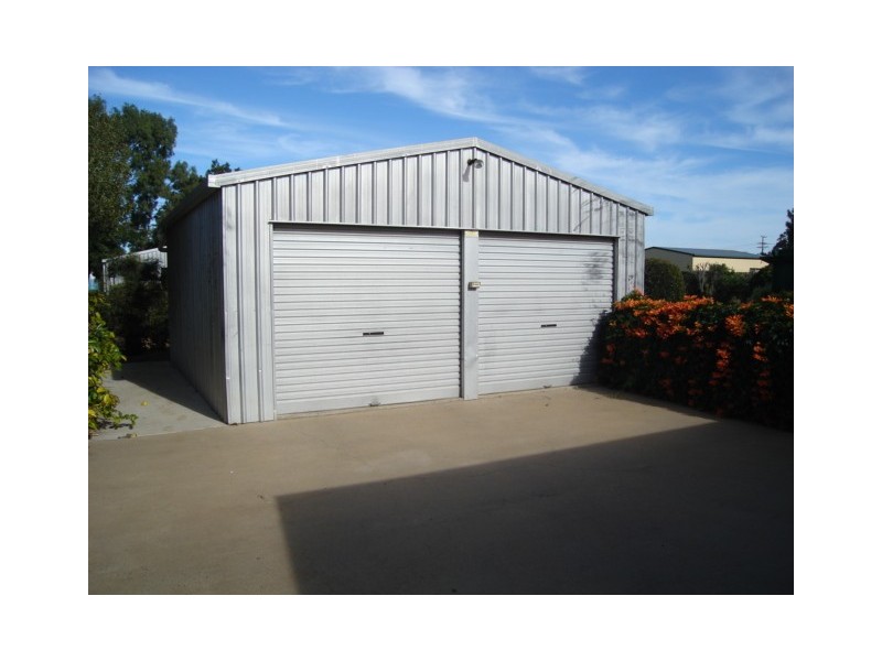 33 Shell Street, Burnett Heads QLD 4670