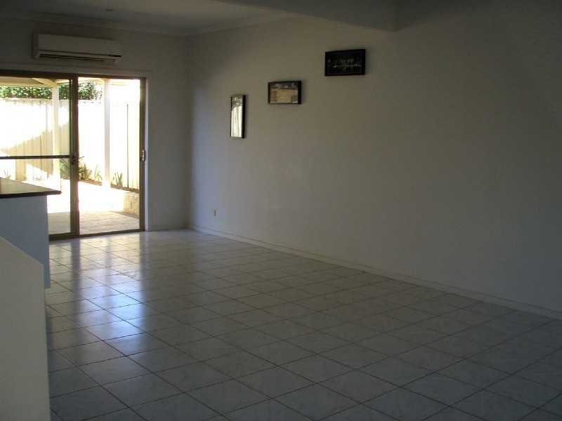 4/5-7 Rosette Avenue, Para Hills West SA 5096