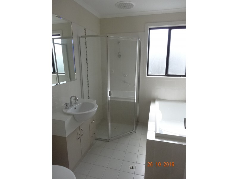 77 Reisling Cres, Andrews Farm SA 5114