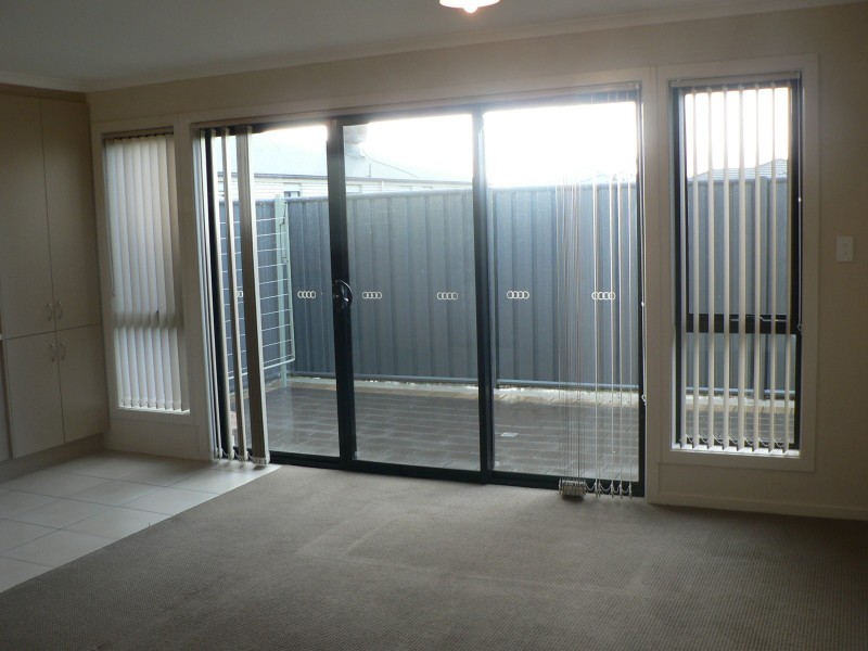 77 Riesling Crescent, Andrews Farm SA 5114