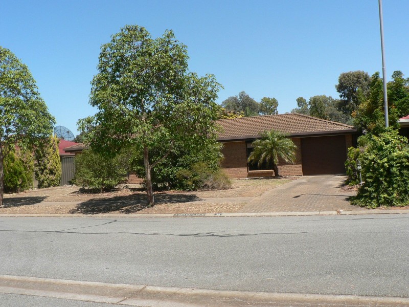 39 Caulfield Cres, Paralowie SA 5108