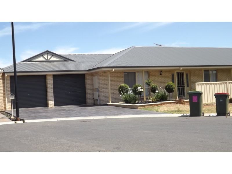 8 Rosaria Court, Munno Para West SA 5115