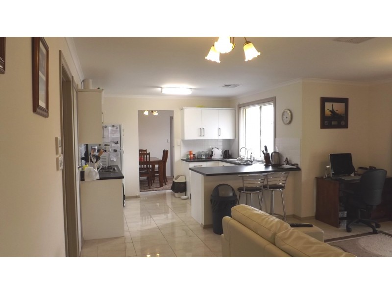 8 Rosaria Court, Munno Para West SA 5115