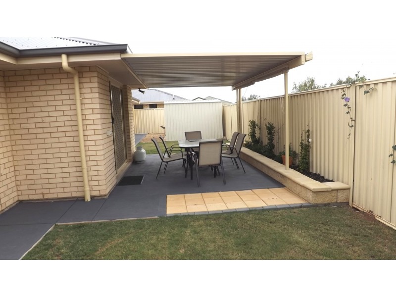 8 Rosaria Court, Munno Para West SA 5115