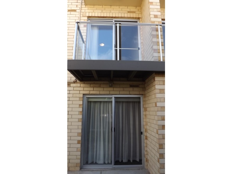 2/1 South Street, Munno Para West SA 5115