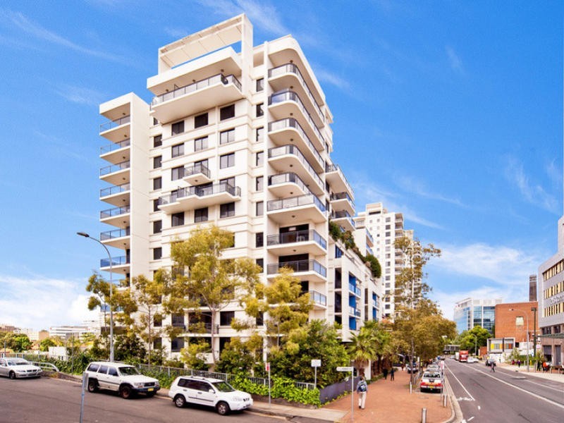 13 Herbert St, St Leonards NSW 2065