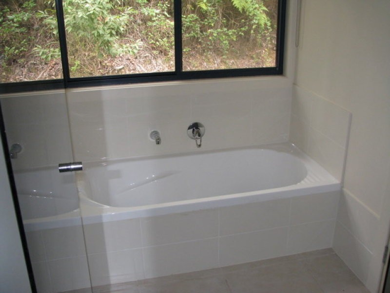 25 Akoonah Dr, Beechmont QLD 4211