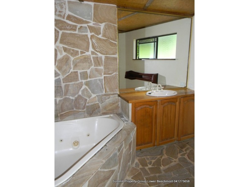 25 North Road, Lower Beechmont QLD 4211