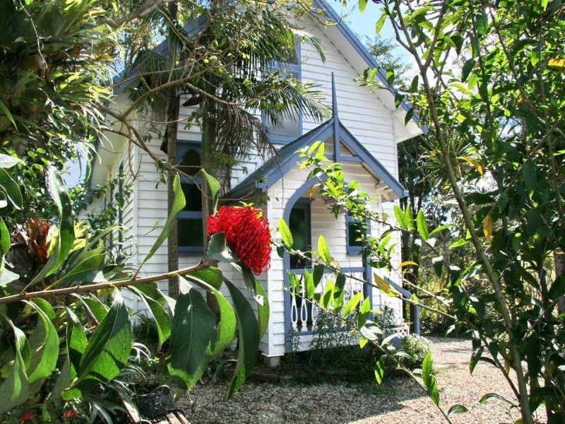 1 McInnes Crt, Beechmont QLD 4211