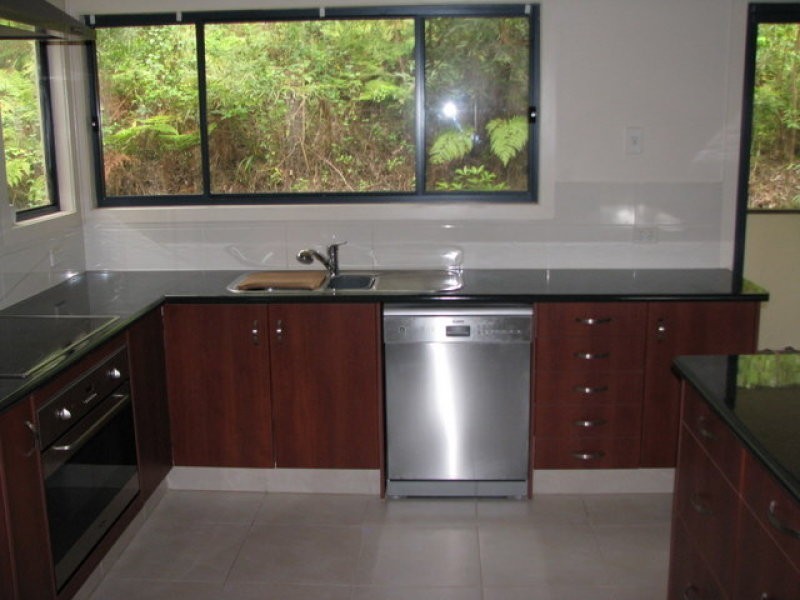 25 Akoonah, Beechmont QLD 4211