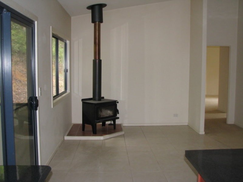 25 Akoonah, Beechmont QLD 4211