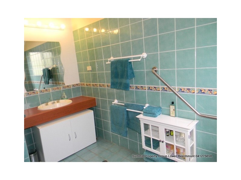 1805 Beechmont Road, Beechmont QLD 4211