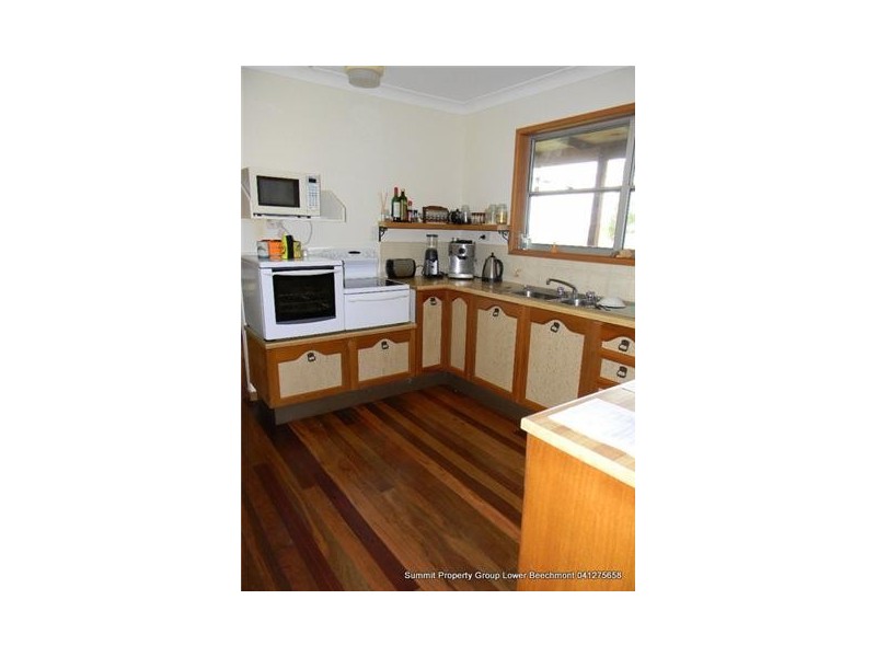 18 Southwest Rd, Beechmont QLD 4211