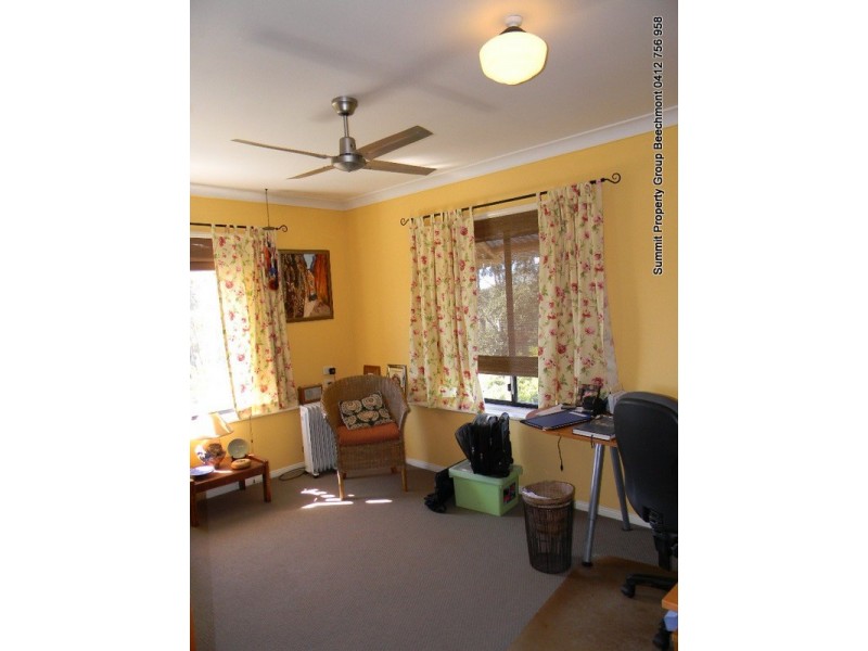 20 Doomben Ct, Beechmont QLD 4211