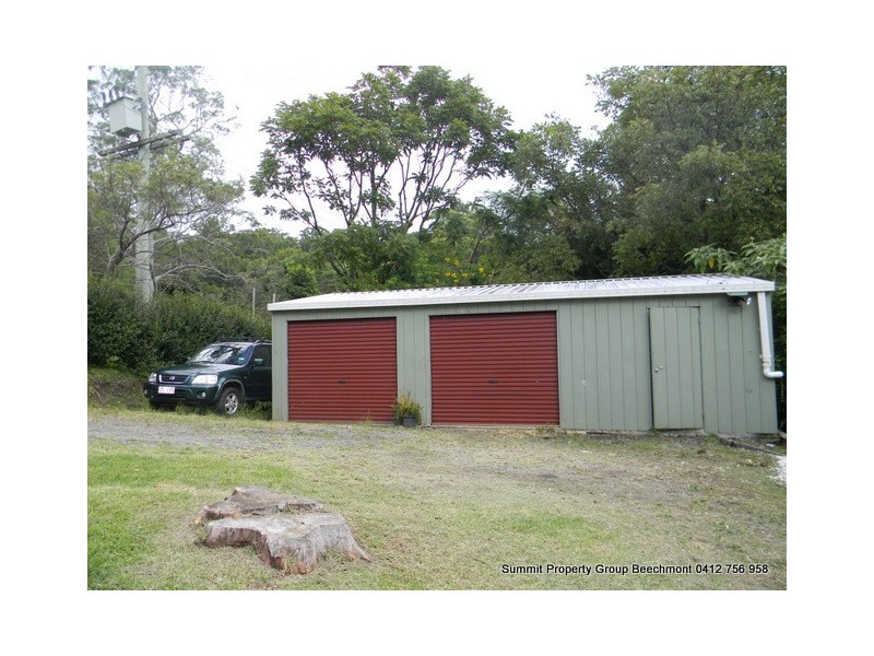 74 Akoonah Drive, Beechmont QLD 4211