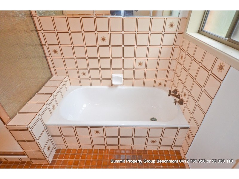 9 lilac tree, Beechmont QLD 4211