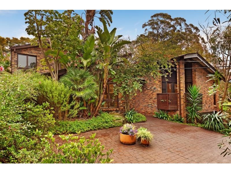32 Covelee Circuit, Middle Cove NSW 2068