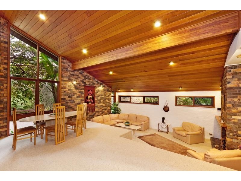 32 Covelee Circuit, Middle Cove NSW 2068