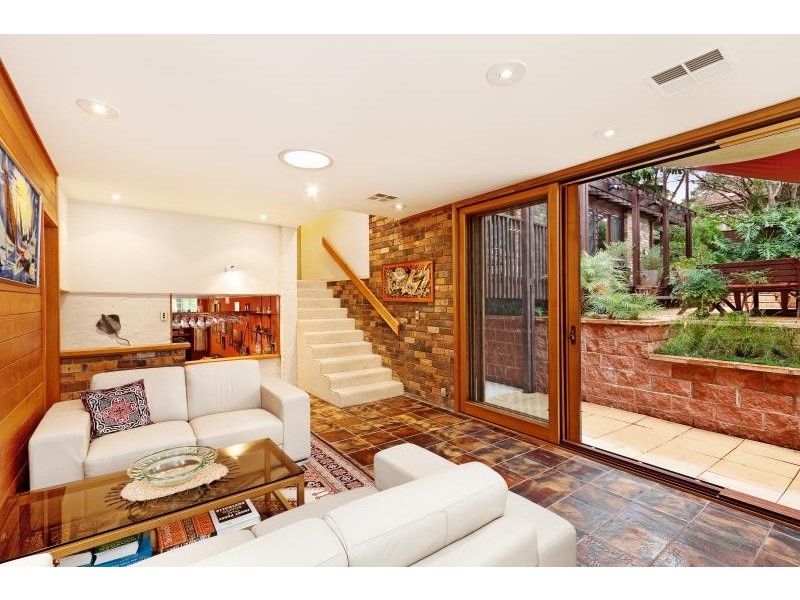 32 Covelee Circuit, Middle Cove NSW 2068