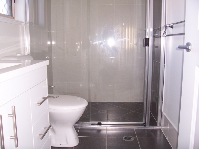 3a MCKILLOP, Rothwell QLD 4022