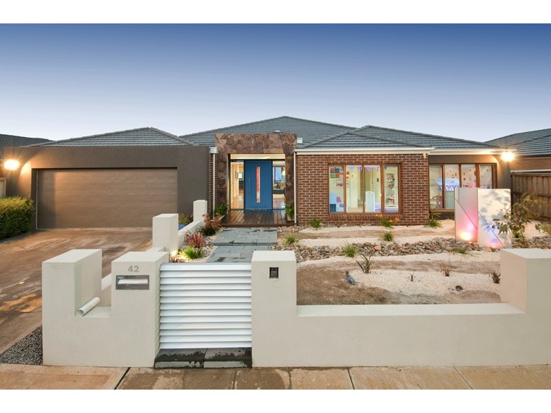42 Ladybird Crescent, Point Cook VIC 3030