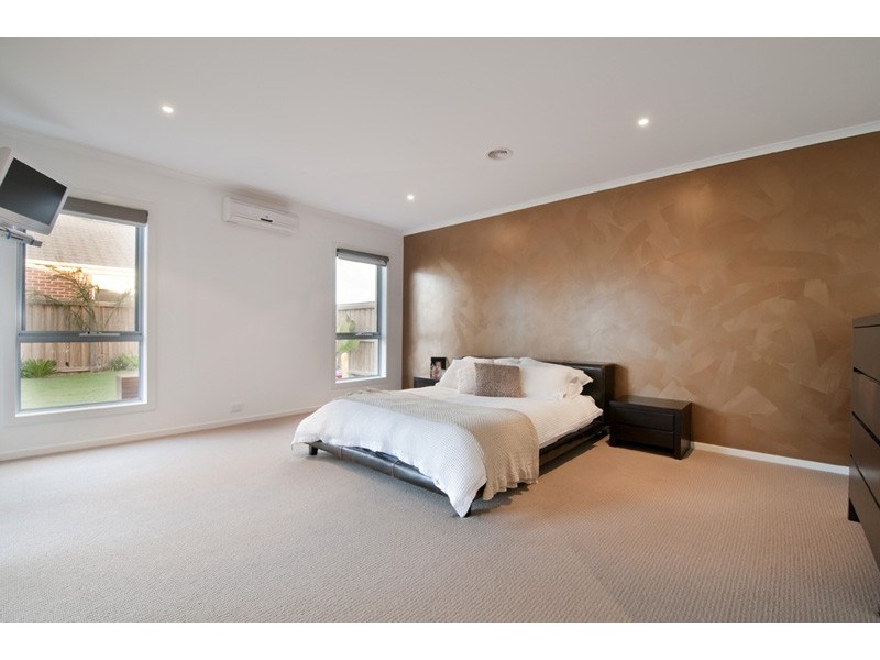 42 Ladybird Crescent, Point Cook VIC 3030