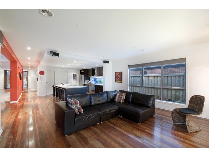 42 Ladybird Crescent, Point Cook VIC 3030