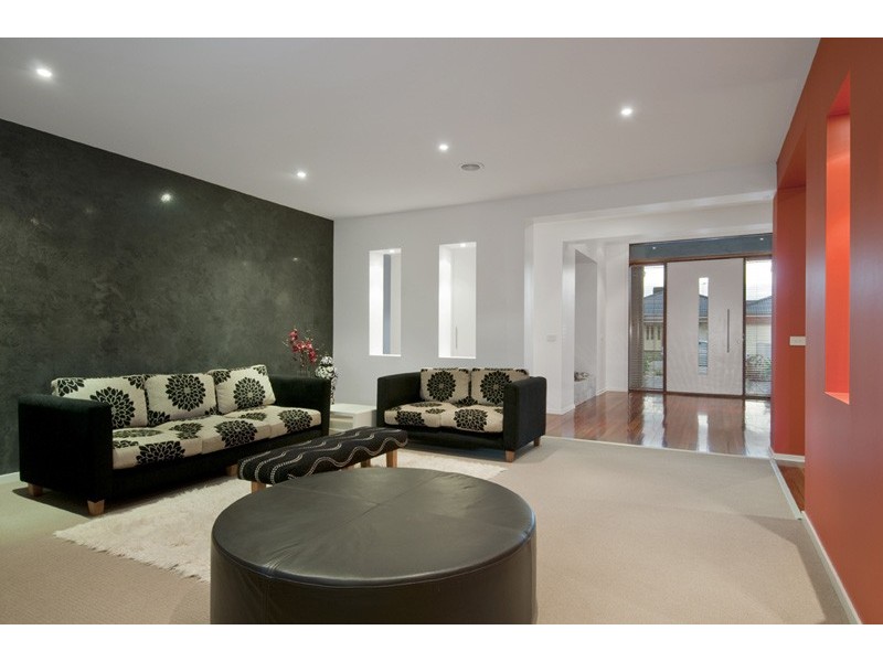 42 Ladybird Crescent, Point Cook VIC 3030