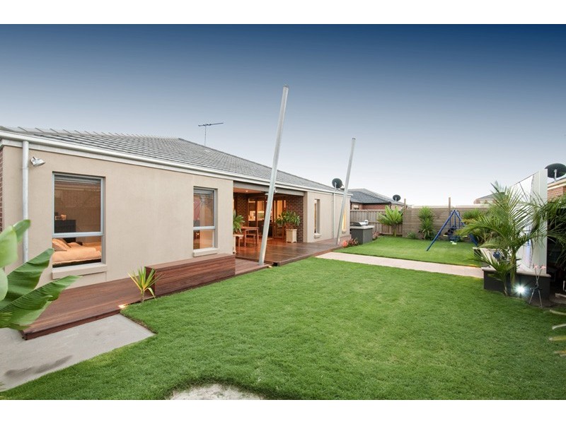 42 Ladybird Crescent, Point Cook VIC 3030