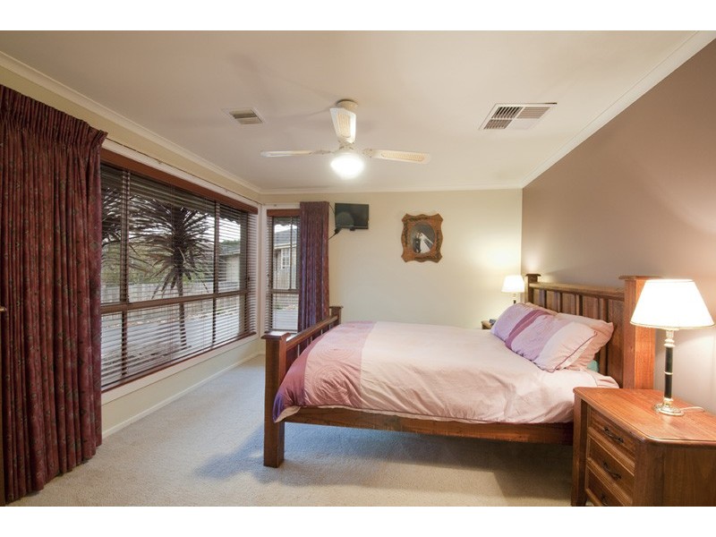 4 Citrus Close, Hoppers Crossing VIC 3029