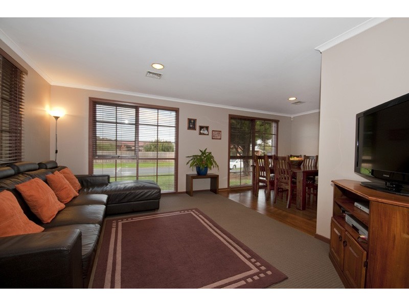 9 Wandin Court, Werribee VIC 3030