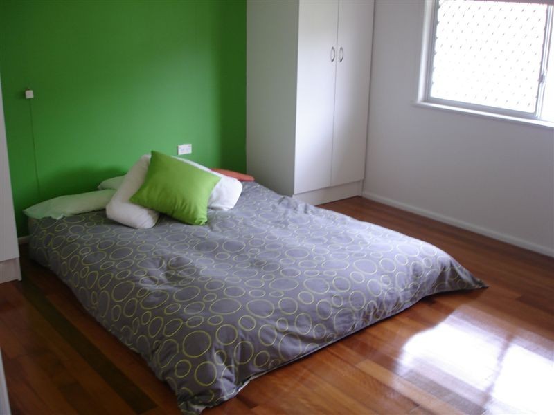 59 Griffith Road, Scarborough QLD 4020