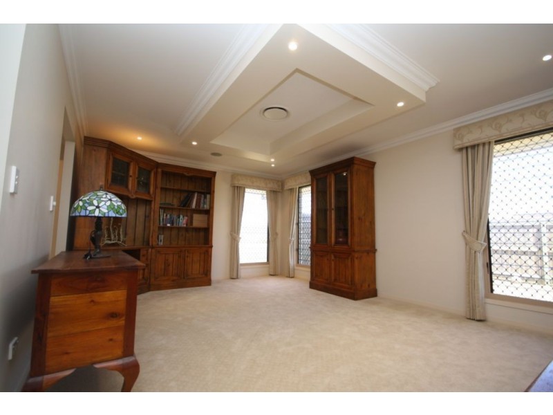 18 Tranquility Dve, Rothwell QLD 4022