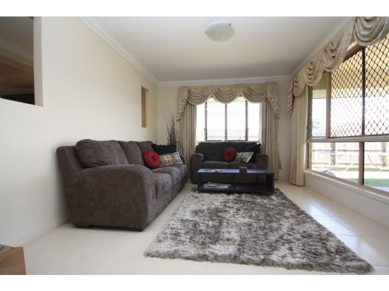 18 Tranquility Dve, Rothwell QLD 4022