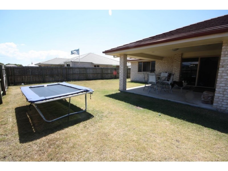 18 Tranquility Dve, Rothwell QLD 4022