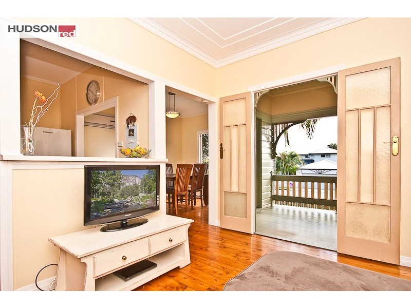 25 Jeays Street, Scarborough QLD 4020