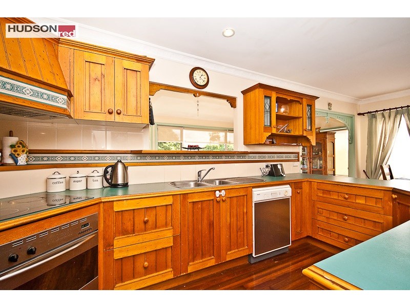 31 Seaville Ave, Scarborough QLD 4020