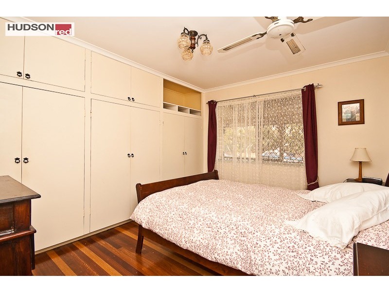 31 Seaville Ave, Scarborough QLD 4020