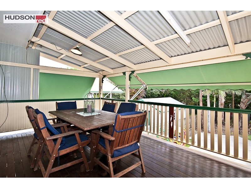 31 Seaville Ave, Scarborough QLD 4020