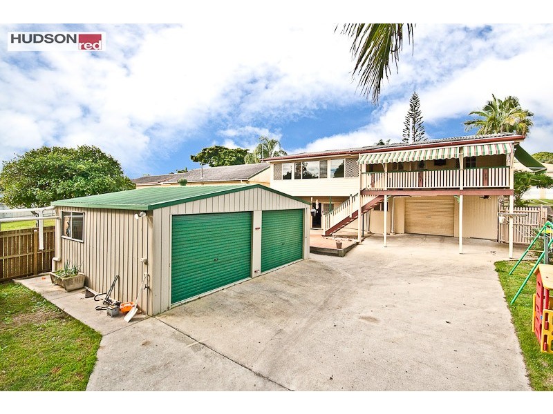 31 Seaville Ave, Scarborough QLD 4020