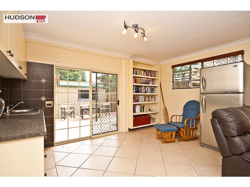 31 Seaville Ave, Scarborough QLD 4020