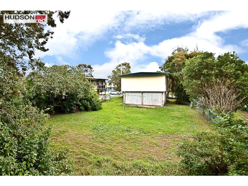 14 Grace St, Scarborough QLD 4020