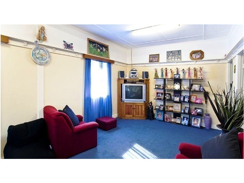 12 Manley St, Redcliffe QLD 4020