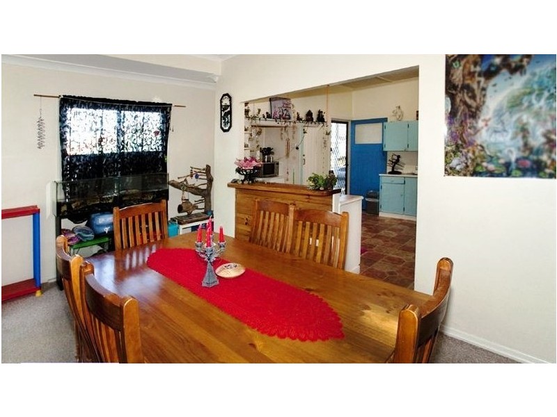 12 Manley St, Redcliffe QLD 4020